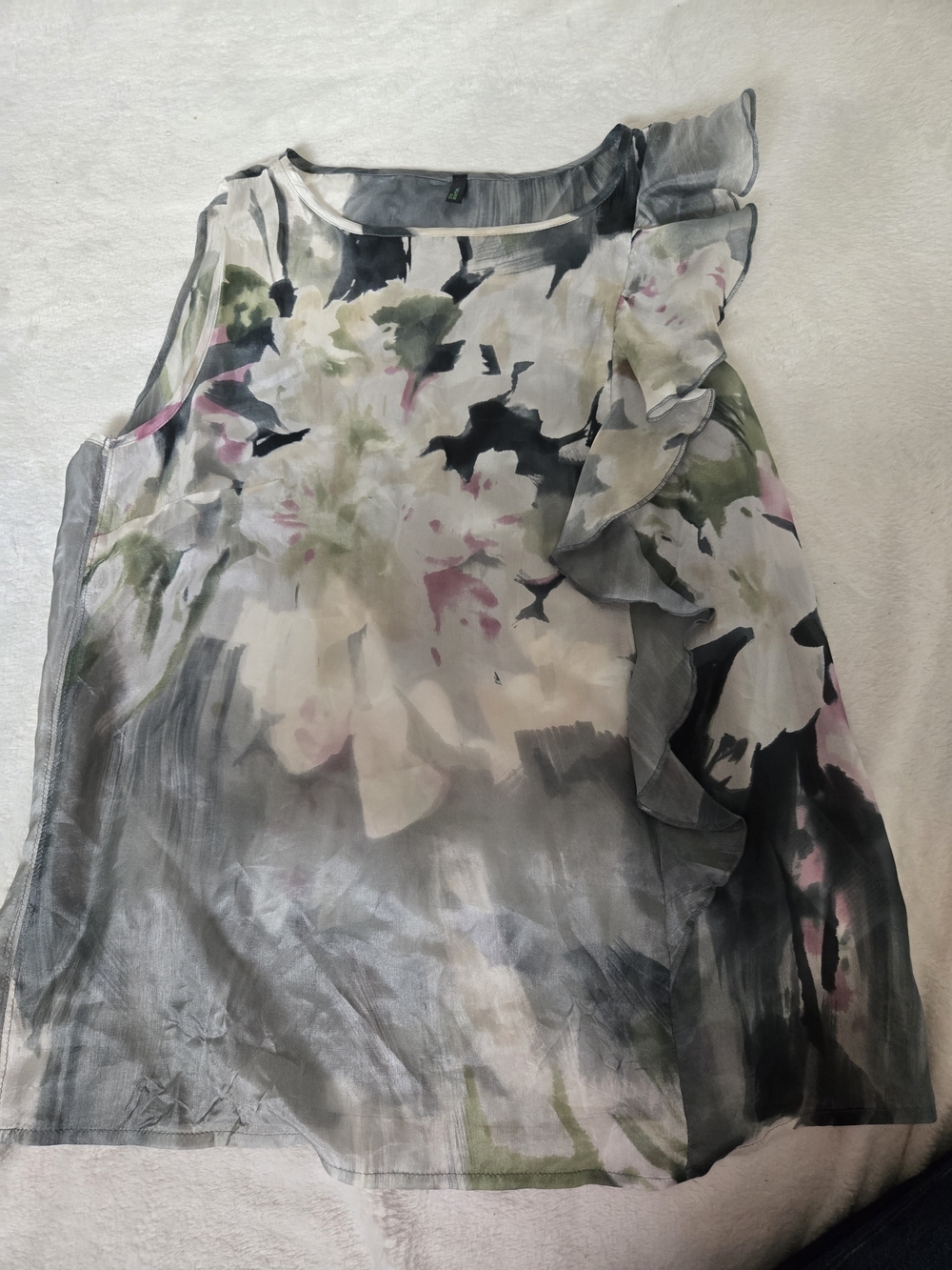 United Colors Of Benetton Silk Floral Ruffle Sleeveless Top - Gray/White/Pink